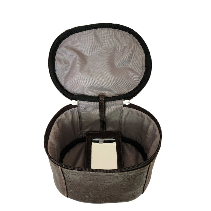 Neceser - Leather Cosmetic and Toiletry Case