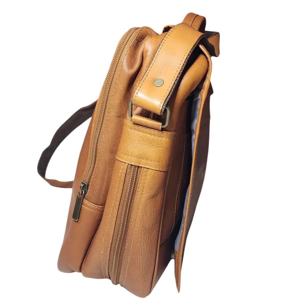 Bacata -  Leather Briefcase